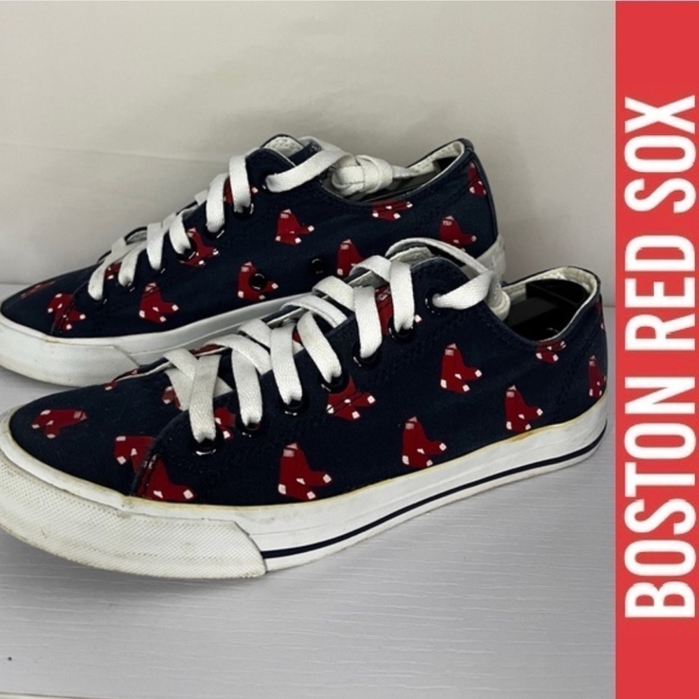 Boston Red Sox‎ Women's Low Top Repeat Print Canvas Shoes